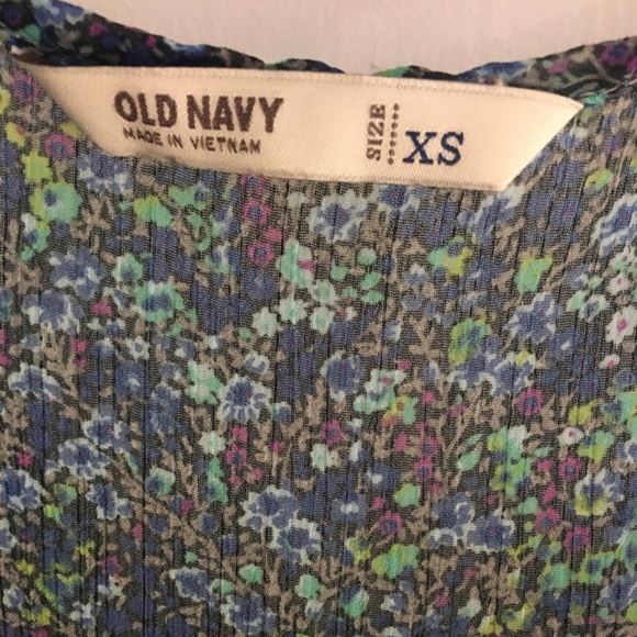 Old Navy floral tank top (XS) - Picture 2 of 3